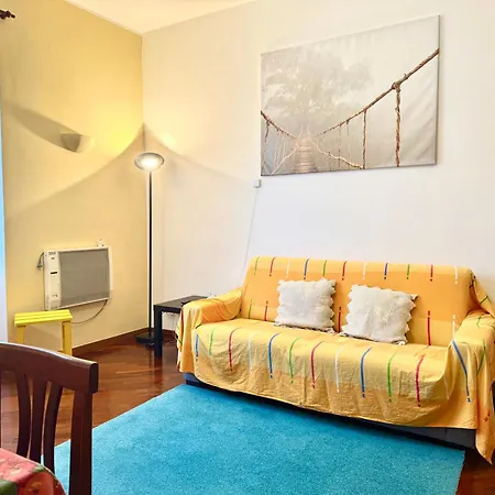 3 Min Da Stazione San Pietro شقة *